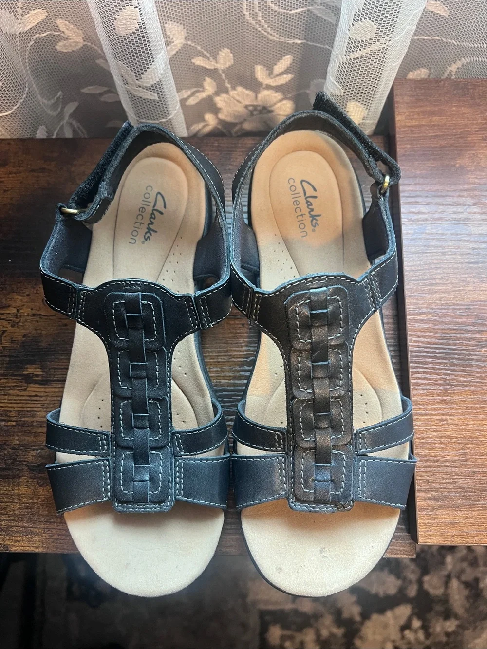 Clark’s Women’s Laurieann Kay Comfort Sandals, Black Leather, 9.5